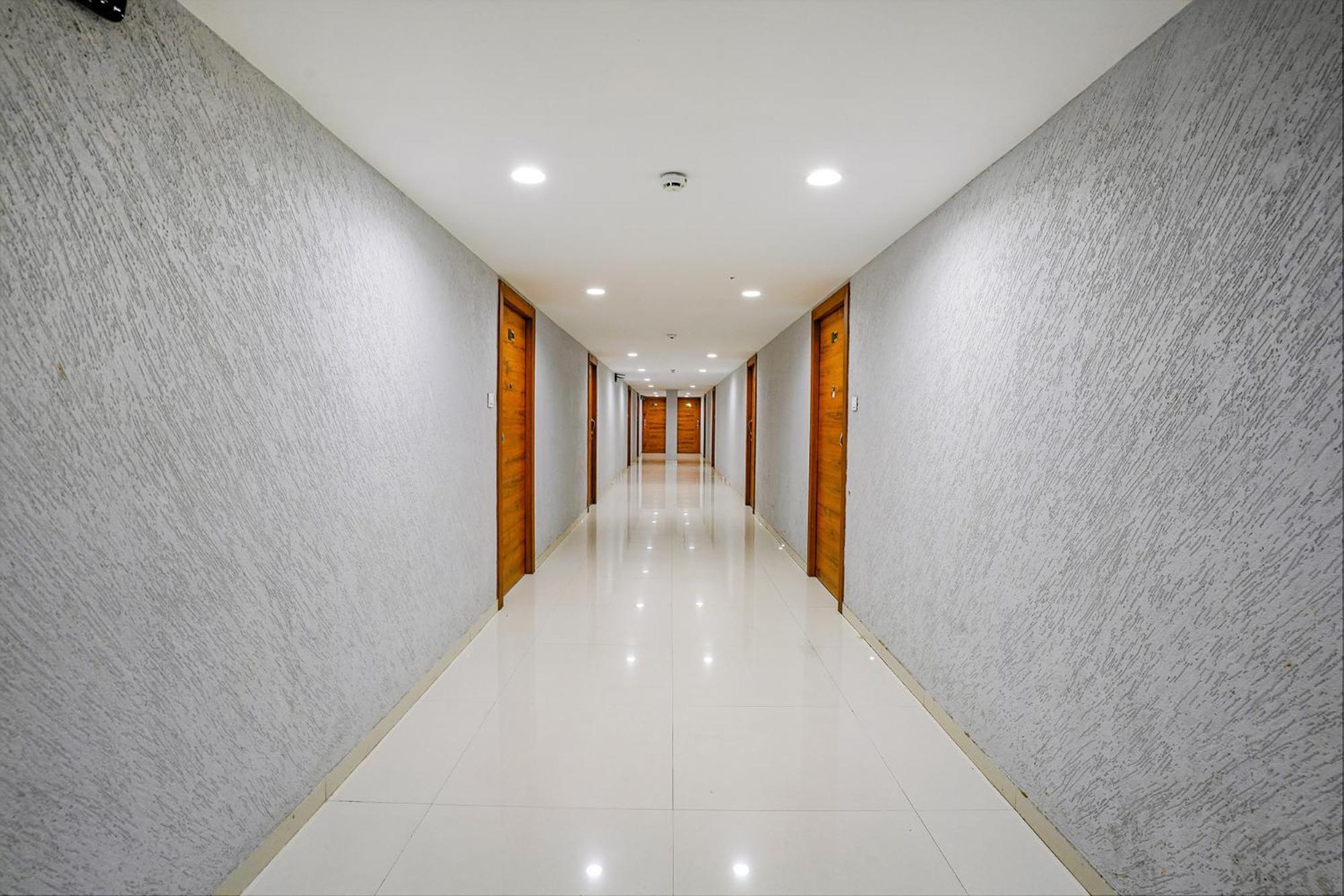 Fabhotel La Victoria - Galaxy Circle Bhatha Exterior foto